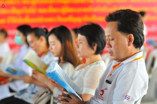 ภาพ No.27746:พิธีปิดแผ่นทองระฆังธรรม เข้าสู่ยุคชาวศิวิไลซ์และพิธีสวดธัมมจักกัปปวัตนสูตร