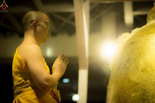 ภาพ No.27780:พิธีปิดแผ่นทองระฆังธรรม เข้าสู่ยุคชาวศิวิไลซ์และพิธีสวดธัมมจักกัปปวัตนสูตร