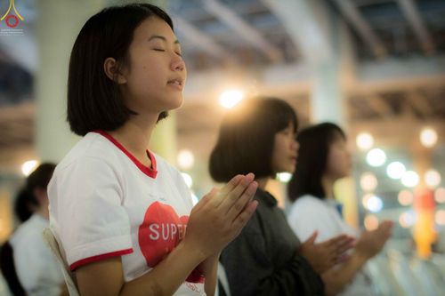 ภาพ No.27789:พิธีปิดแผ่นทองระฆังธรรม เข้าสู่ยุคชาวศิวิไลซ์และพิธีสวดธัมมจักกัปปวัตนสูตร