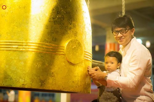 ภาพ No.27796:พิธีปิดแผ่นทองระฆังธรรม เข้าสู่ยุคชาวศิวิไลซ์และพิธีสวดธัมมจักกัปปวัตนสูตร