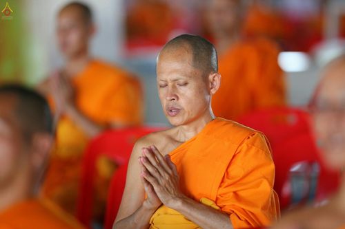 ภาพ No.27843:พิธีปิดแผ่นทองระฆังธรรม เข้าสู่ยุคชาวศิวิไลซ์และพิธีสวดธัมมจักกัปปวัตนสูตร