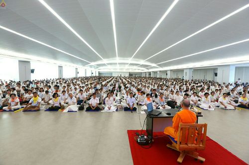 ภาพ No.24034:กิจกรรมธุดงค์ธรรมชัย วันที่ 27 - 28 พฤษภาคม พ.ศ. 2559 ณ วัดพระธรรมกาย