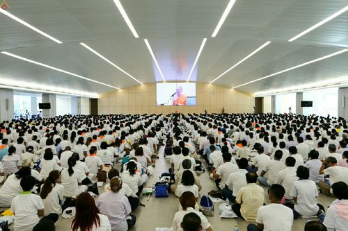 ภาพ No.24084:กิจกรรมธุดงค์ธรรมชัย วันที่ 27 - 28 พฤษภาคม พ.ศ. 2559 ณ วัดพระธรรมกาย