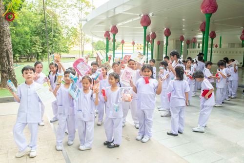 ภาพ No.340506:วันที่ 16 กรกฎาคม พ.ศ.2569 อำเภอคลองหลวงผสานเครือข่าย“บวร”ถวายเทียนพรรษาปี2569 ณ วัดพระธรรมกาย