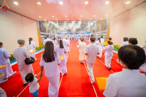 ภาพ No.90099:พิธีปฎิบัติธรรมและพิธีทอดผ้าป่าสมทบกฐินครั้งที่ 3 เนื่องใน 139 ปี วันคล้ายวันเกิดด้วยรูปกายเนื้อ พระมงคลเทพมุนี (สด จนฺทสโร) พระผู้ปราบมาร วันอังคารที่ 10 ตุลาคม พ.ศ. 2566 ณ วัดพระธรรมกาย จ.ปทุมธานี