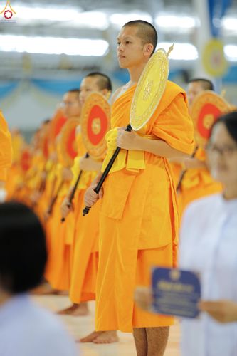 ภาพ No.339060:วันอาทิตย์ที่ 12 กรกฎาคม พ.ศ.2569 พิธีมุทิตาผู้สอบได้เปรียญธรรม ประโยค 1-2 ถึง ป.ธ.9 และ บ.ศ.1-2 ถึง บ.ศ.6 สำนักศาสนศึกษาวัดพระธรรมกาย ประจำปี 2569, พิธีมอบตราตั้งแต่งตั้งอาจารย์ใหญ่ สำนักศาสนศึกษาวัดพระธรรมกาย