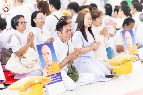 ภาพ No.298149:วันเสาร์ที่ 17 มกราคม พ.ศ. 2569 พิธีบรรพชาอุปสมบท โครงการอุปสมบทหมู่ บูชาธรรมครบ 117 ปี คุณยายอาจารย์มหารัตนอุบาสิกาจันทร์ ขนนกยูง  ณ อุโบสถพระไตรปิฎก วัดพระธรรมกาย