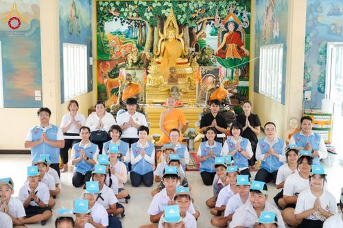 ภาพ No.299078:วันที่ 20 มกราคม พ.ศ. 2569 พิธีทอดผ้าป่าทำนุบำรุงศาสนสถาน ณ วัดใหม่นพรัตน์ ต.เนินพระปรางค์ อ.สองพี่น้อง จ.สุพรรณบุรี ในโครงการธรรมยาตรา กตัญญูบูชา มหาปูชนียาจารย์ พระมงคลเทพมุนี(สด จนฺทสโร) พระผู้ปราบมาร อนุสรณ์สถาน 7 แห่ง ปีที่ 14