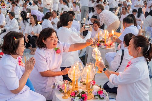 ภาพ No.292094:วันที่ 10 มกราคม พ.ศ. 2569 พิธีจุดประทีปถวายเป็นพุทธบูชา และบูชาธรรมมหาปูชนียาจารย์  ณ อนุสรณ์สถานคลองบางนางแท่น อ.สามพราน จ.นครปฐม ในโครงการธรรมยาตรา กตัญญูบูชา มหาปูชนียาจารย์ พระมงคลเทพมุนี(สด จนฺทสโร) พระผู้ปราบมาร อนุสรณ์สถาน 7 แห่ง ปีที่ 14