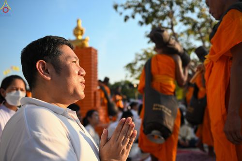 ภาพ No.293017:วันที่ 11 มกราคม พ.ศ. 2569 พิธีต้อนรับพระธรรมยาตรา ณ อนุสรณ์สถานลำดับที่ 3 (ภาพชุดที่ 2) สถานที่เกิดในเพศสมณะ วัดสองพี่น้อง อำเภอสองพี่น้อง จังหวัดสุพรรณบุรี ในโครงการธรรมยาตรา กตัญญูบูชา มหาปูชนียาจารย์ พระมงคลเทพมุนี(สด จนฺทสโร) พระผู้ปราบมาร อนุสรณ์สถ