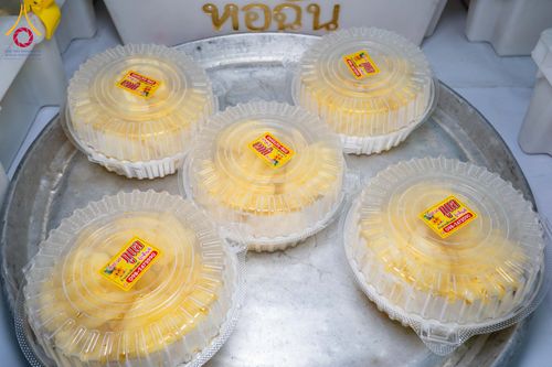 ภาพ No.300300:วันที่ 22 มกราคม พ.ศ. 2569 พิธีถวายภัตตาหารเป็นสังฆทาน แด่พระธรรมยาตรา ณ อนุสรณ์สถานบางปลา วัดบางปลา อำเภอบางเลน จังหวัดนครปฐม ในโครงการธรรมยาตรา กตัญญูบูชา มหาปูชนียาจารย์ พระมงคลเทพมุนี(สด จนฺทสโร) พระผู้ปราบมาร อนุสรณ์สถาน 7 แห่ง ปีที่ 14