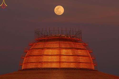 ภาพ No.194708:พิธีปฐมเริ่มสุวรรณรังสรรค์มหาธรรมกายเจดีย์ วันจันทร์ที่ 13 มกราคม พ.ศ. 2568 ณ มหาธรรมกายเจดีย์ วัดพระธรรมกาย จ.ปทุมธานี
