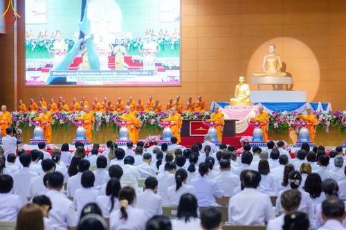 ภาพ No.160335:พิธีทอดผ้าป่าสมทบกฐินวัดพระธรรมกาย และสมทบกฐิน 30,000 วัดทั่วไทย ครั้งที่ 3 ณ สภาธรรมกายสากล วัดพระธรรมกาย วันพฤหัสบดีที่ 10 ตุลาคม พ.ศ. 2567
