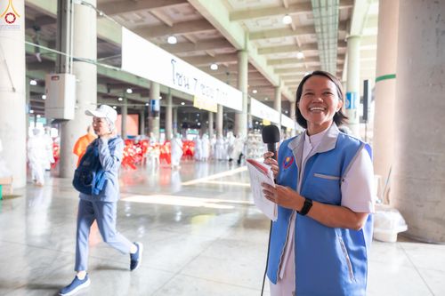 ภาพ No.325907:วันที่ 22 เมษายน พ.ศ.2569(วันคุ้มครองโลก) งานถวายมหาสังฆทาน 40,000 กว่าวัดทั่วประเทศ เจ้าหน้าที่ สาธุชน ร่วมใจจัดเตรียมภัตตาหารเพล (ชุด 2)