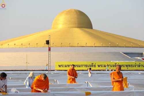 ภาพ No.320224:วันที่ 3-7 เมษายน พ.ศ.2569 การเตรียมงาน ณ ลานธรรม เพื่องานถวายมหาสังฆทาน 40,000 กว่าวัดทั่วประเทศ วันคุ้มครองโลก 22 เมษายน พ.ศ.2569 วัดพระธรรมกาย