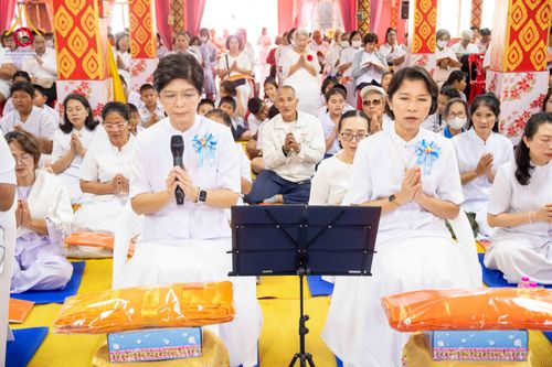 ภาพ No.303732:วันที่ 27 มกราคม พ.ศ. 2569 พิธีทอดผ้าป่าทำนุบำรุงศาสนสถาน ณ วัดตะเคียน อ.บางกรวย จ.นนทบุรี ในโครงการธรรมยาตรา กตัญญูบูชา มหาปูชนียาจารย์ พระมงคลเทพมุนี(สด จนฺทสโร) พระผู้ปราบมาร อนุสรณ์สถาน 7 แห่ง ปีที่ 14