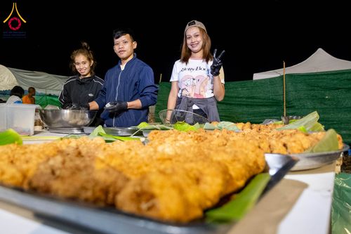 ภาพ No.301679:วันที่ 24 มกราคม พ.ศ. 2569 พิธีถวายภัตตาหารเป็นสังฆทาน แด่พระธรรมยาตรา ณ อนุสรณ์สถานบางปลา วัดบางปลา อำเภอบางเลน จังหวัดนครปฐม ในโครงการธรรมยาตรา กตัญญูบูชา มหาปูชนียาจารย์ พระมงคลเทพมุนี(สด จนฺทสโร) พระผู้ปราบมาร อนุสรณ์สถาน 7 แห่ง ปีที่ 14