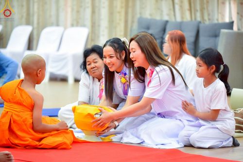 ภาพ No.216543:วันอังคารที่ 8 เม.ย. พ.ศ. 2568 พิธีบรรพชาสามเณร ณ ศูนย์ปฏิบัติธรรมเขาคิชฌกูฏ จันทบุรี