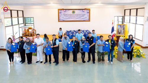 ภาพ No.259750:วันที่ 24 ตุลาคม พ.ศ. 2568 รพ.สต.คลองหนึ่ง อ.คลองหลวง สังกัด อบจ.ปทุมธานี จัดประชุมและมอบครุภัณฑ์ทางการแพทย์ เสริมพลัง อสม. ขับเคลื่อนสุขภาพชุมชนอย่างยั่งยืน ณ วัดพระธรรมกาย