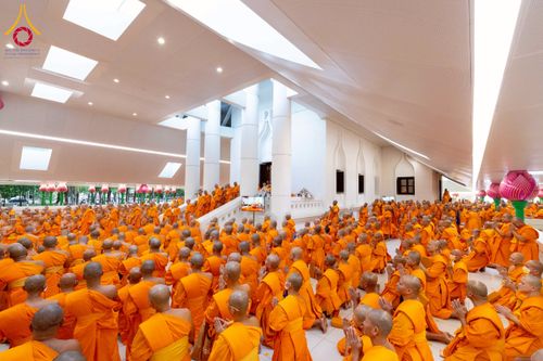 ภาพ No.233196:วันที่ 11 กรกฏาคม พ.ศ. 2568 พิธีอธิษฐานพรรษา ของคณะสงฆ์ ณ โบสถ์พระไตรปิฎก วัดพระธรรมกาย ต.คลองสาม อ.คลองหลวง จ.ปทุมธานี