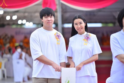 ภาพ No.158163:พิธีทอดผ้าป่า ติดตั้งแผ่นสิริฉะทะนะรัสมี(หลังคา) อาคาร 80 ปี หลวงพ่อธัมมชโย วันอาทิตย์ที่ 22 กันยายน พ.ศ. 2567 ณ ศูนย์ปฏิบัติธรรมวิหารแดง อ.วิหารแดง จ.สระบุรี