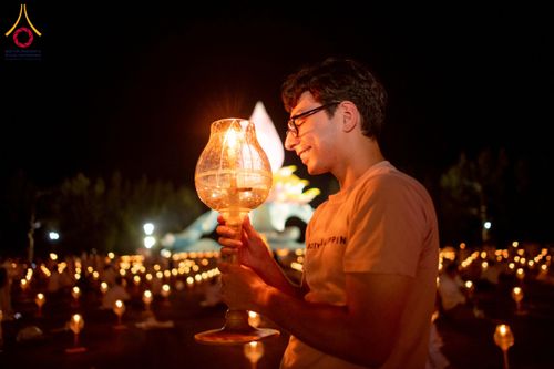 ภาพ No.266154:วันพุธที่ 5 พฤศจิกายน พ.ศ. 2568 (วันพระ ขึ้น 15 ค่ำ เดือน 12) พิธีจุดประทีปโคมลาน, โคมลอย และลอยกระทง ถวายประทีปเป็นพุทธบูชา สร้างความสว่างไสวให้กับแผ่นดินด้วยแสงธรรม ณ พุทธอุทยานนานาชาติ จังหวัดหนองคาย