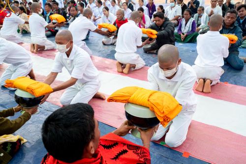 ภาพ No.130329:Photo Story ปฐมบรรพชาชาวพุทธมาร์มา Episode 3/5 วันที่ 9 กุมภาพันธ์ พ.ศ. 2567 ในโครงการบรรพชาสามเณร ครั้งแรกของชาวพุทธมาร์มา บังกลาเทศ ณ วัดธัมจักร อรัญกุฏิ เมืองรัมการ์ คาร์กาชารี บังกลาเทศ