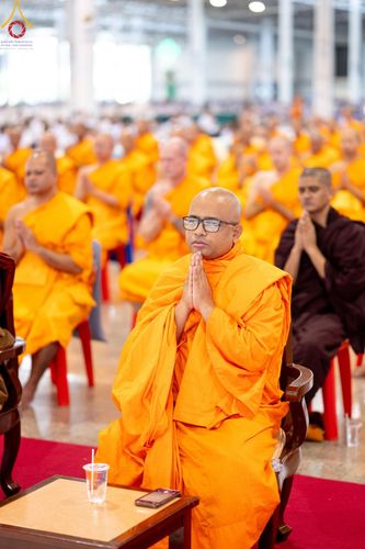 ภาพ No.159210:พิธีบูชาข้าวพระ ในวันอาทิตย์ต้นเดือน วันที่ 6 ตุลาคม พ.ศ. 2567 ณ สภาธรรมกายสากล วัดพระธรรมกาย