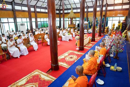 ภาพ No.140499:พิธีตอกเสาเข็มเป็นปฐมฤกษ์ เพื่อสร้างกุฎิและหอสวดมนต์ และพิธีทอดผ้าป่าบำรุงวัด ณ วัดกลางธนรินทร์ ต.บ้านแป้ง อ.พรหมบุรี จ.สิงห์บุรี วันอาทิตย์ที่ 9 มิถุนายน พ.ศ.2567