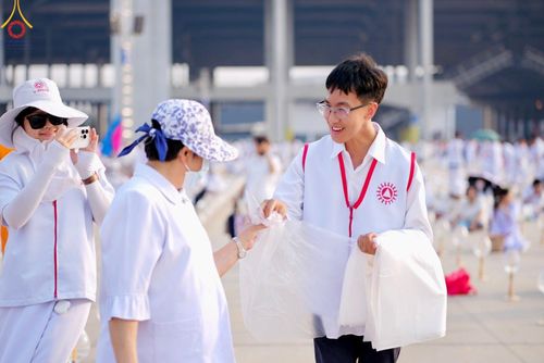 ภาพ No.122666:V.24 ใกล้ชนะ การเตรียมงาน เก็บงาน การรับบุญของเจ้าหน้าที่หน่วยงานต่างๆ เพื่อโครงการธรรมยาตรา กตัญญูบูชา มหาปูชนียาจารย์ พระมงคลเทพมุนี (สด จนฺทสโร) พระผู้ปราบมาร อนุสรณ์สถาน 7 แห่ง ปีที่ 12 ระหว่างวันที่ 2 - 31 มกราคม พ.ศ. 2567