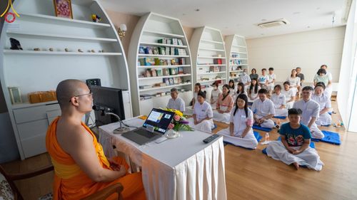 ภาพ No.139556:กิจกรรมวันวิสาขบูชา ณ Dhammakaya Centre Singapore วันที่ 21-22 พฤษภาคม พ.ศ. 2567