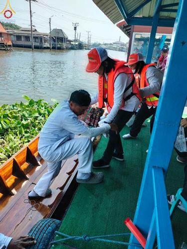 ภาพ No.198773:V.50 สารพัดV สารพัดดี ที่ธรรมยาตรา ในโครงการธรรมยาตรา กตัญญูบูชา มหาปูชนียาจารย์ พระมงคลเทพมุนี(สด จนฺทสโร) พระผู้ปราบมาร อนุสรณ์สถาน 7 แห่ง ปีที่ 13 ระหว่างวันที่ 2-31 มกราคม พ.ศ. 2568