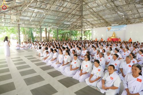 ภาพ No.158324:โครงการอบรมอุบาสก อุบาสิกาแก้ว  ตัวแทนทอดกฐิน 30,000 วัด ทั่วไทย บูชาธรรม 80 ปี หลวงพ่อธัมมชโย ระหว่างวันที่ 20-22 กันยายน พ.ศ. 2567 ณ จังหวัดบุรีรัมย์ รุ่นที่ 3