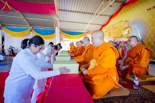 ภาพ No.231699:โครงการบรรพชาอุปสมบทหมู่ครั้งที่ 2 ณ วัดพระธรรมกายโจฮันเนสเบิร์ก ประเทศแอฟริกาใต้ วันอาทิตย์ 29 มิถุนายน พ.ศ. 2568