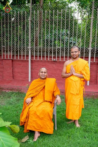 ภาพ No.231093:วันที่ 1 กรกฎาคม พ.ศ. 2568 โครงการบรรพชาสามเณร 300 รูป ถวายเป็นพุทธบูชา  วันอาสาฬหบูชา ณ จุดกำเนิดพระรัตนตรัย  ต้นแหล่งธัมมจักกัปปวัตตนสูตร เมืองพาราณสี  สารนาถ ประเทศอินเดีย