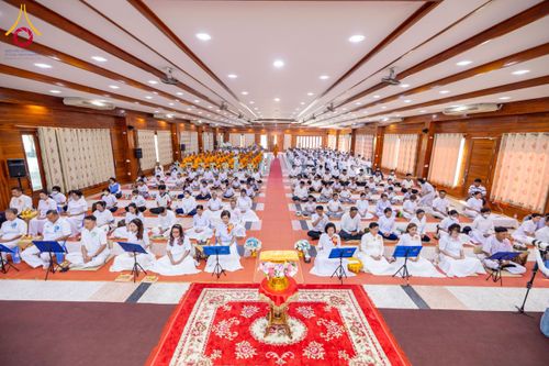 ภาพ No.200075:พิธีทอดผ้าป่าทำนุบำรุงศาสนสถาน ณ วัดบางไผ่นารถ ตำบลบางไทรป่า อำเภอบางเลน จังหวัดนครปฐม ในโครงการธรรมยาตรา กตัญญูบูชา มหาปูชนียาจารย์ พระมงคลเทพมุนี(สด จนฺทสโร) พระผู้ปราบมาร อนุสรณ์สถาน 7 แห่ง ปีที่ 13 วันที่ 22 มกราคม พ.ศ. 2568