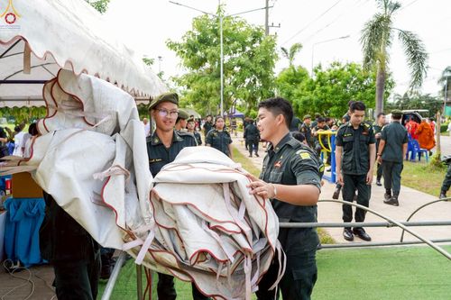 ภาพ No.229902:วันพฤหัสบดีที่ 26 มิถุนายน พ.ศ. 2568 พิธีตักบาตรพระ 1,165 รูป ฉลองก่อตั้งเมืองวานรนิวาส ครบรอบ 164 ปี ณ ถนนวานรนิวาส-อากาศอำนวย อ.วานรนิวาส จ.สกลนคร