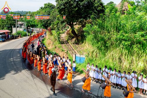 ภาพ No.226301:วันที่ 7-10 พฤษภาคม พ.ศ. 2568 โครงการเดินธรรมยาตรา สยาม-ลังกา ธรรมยาตรา ฉลองเทศกาลวิสาขบูชาแห่งชาติ ศรีลังกา บูชาธรรม 81 ปี หลวงพ่อธัมมชโย เมืองนูวราอิลิยา ประเทศศรีลังกา