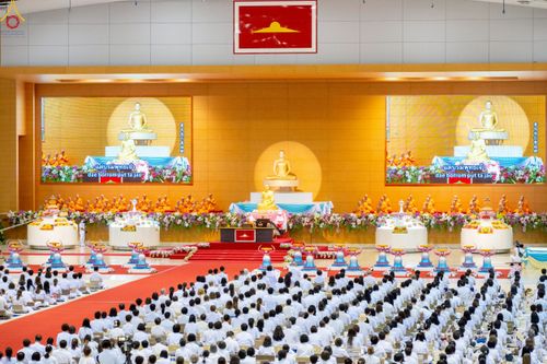 ภาพ No.243655:วันอาทิตย์ที่ 7 กันยายน พ.ศ. 2568 พิธีบูชาครูผู้ค้นพบวิชชาธรรมกาย , พิธีบูชาข้าวพระ ณ สภาธรรมกายสากล วัดพระธรรมกาย
