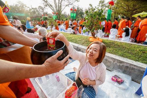 ภาพ No.206813:พิธีตักบาตรพระ 1,000 รูป ปืที่ 7 วันอาทิตย์ที่ 9 กุมภาพันธ์ พ.ศ. 2568 ณ วัดห้วยตองสัก อำเภอจอมทอง จังหวัดเชียงใหม่