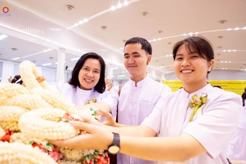 ภาพ No.243775:วันอาทิตย์ที่ 7 กันยายน พ.ศ. 2568 พิธีบูชาครูผู้ค้นพบวิชชาธรรมกาย , พิธีบูชาข้าวพระ ณ สภาธรรมกายสากล วัดพระธรรมกาย