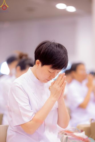 ภาพ No.136735:พิธีตักบาตร พิธีบูชาข้าวพระ ในวันอาทิตย์ต้นเดือนที่ 5 พฤษภาคม พ.ศ. 2567 ณ วัดพระธรรมกาย จ.ปทุมธานี