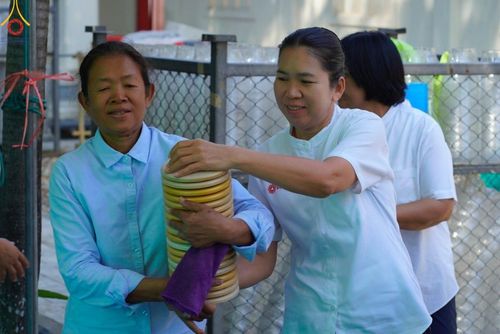 ภาพ No.115945:V.15 สามัคคี การเตรียมงาน เก็บงาน การรับบุญของเจ้าหน้าที่หน่วยงานต่างๆ เพื่อโครงการธรรมยาตรา กตัญญูบูชามหาปูชนียาจารย์ พระมงคลเทพมุนี (สด จนฺทสโร) พระผู้ปราบมาร อนุสรณ์สถาน 7 แห่ง ปีที่ 12 ระหว่างวันที่ 2 - 31 มกราคม พ.ศ.2567