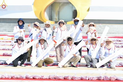 ภาพ No.117916:V.17 สำเร็จๆ การเตรียมงาน เก็บงาน การรับบุญของเจ้าหน้าที่หน่วยงานต่างๆ เพื่อโครงการธรรมยาตรา กตัญญูบูชามหาปูชนียาจารย์ พระมงคลเทพมุนี (สด จนฺทสโร) พระผู้ปราบมาร อนุสรณ์สถาน 7 แห่ง ปีที่ 12 ระหว่างวันที่ 2 - 31 มกราคม พ.ศ.2567