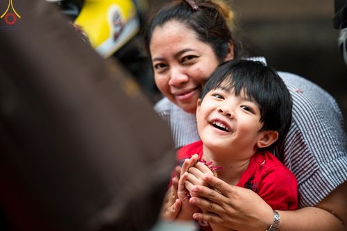 ภาพ No.128368:พิธีอัญเชิญพระบรมสารีริกธาตุ " ใจกลางเมืองนครหาดใหญ่ " เพื่อประดิษฐาน ณ มหารัตนเจดีย์สิริปทุมสวรรค์ (เจดีย์อริยพุทธะ 5 พระองค์) ศูนย์ปฏิบัติธรรมภาคใต้ อ.บางกล่ำ จ.สงขลา  วันที่ 9 มีนาคม พ.ศ.2567 (ชุดที่ 1)