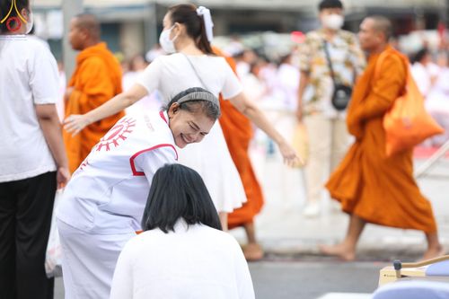 ภาพ No.126942:V.30 เต็มที่ เพื่อโคราช การเตรียมงาน ปฏิบัติงาน และเก็บงาน ของเจ้าหน้าที่หน่วยงานต่างๆ ทุกภาคส่วน เพื่อพิธีทำบุญเมืองนครราชสีมา ฉลอง 556 ปี ตักบาตรพระ 10,000 รูป ในวันเสาร์ที่ 2 มีนาคม พ.ศ.2567 ณ อนุสาวรีย์ท้าวสุรนารี จ.นครราชสีมา จัดโดย คณะสงฆ์จังหวัดนค