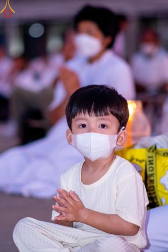 ภาพ No.122145:พิธีจุดประทีปถวายเป็นพุทธบูชา และบูชาธรรมมหาปูชนียาจารย์ พระมงคลเทพมุนี(สด จนฺทสโร) ในโครงการธรรมยาตรา กตัญญูบูชา มหาปูชนียาจารย์ พระมงคลเทพมุนี(สด จนฺทสโร) พระผู้ปราบมาร อนุสรณ์สถาน 7 แห่ง ปีที่ 12 วันที่ 31 มกราคม พ.ศ. 2567 ณ วัดพระธรรมกาย จ.ปทุมธานี