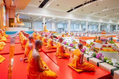 ภาพ No.244098:วันอาทิตย์ที่ 7 กันยายน พ.ศ. 2568 พิธีทอดผ้าป่าสมทบกฐินวัดพระธรรมกาย และสมทบกฐิน 30,000 วัดทั่วไทย ครั้งที่ 2 ณ ห้องแก้วสารพัดนึก 1 วัดพระธรรมกาย