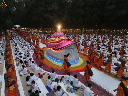 ภาพ No.69115:พิธีต้อนรับพระธรรมยาตรา ในโครงการธรรมยาตรากตัญญูบูชา มหาปูชนียาจารย์ พระมงคลเทพมุนี(สด จนฺทสโร) พระผู้ปราบมาร อนุสรณ์สถาน 7 แห่ง ปีที่ 11 วันที่ 3 มกราคม พ.ศ. 2566 ณ อนุสรณ์สถานมหาวิหารพระมงคลเทพมุนี จ.สุพรรณบุรี