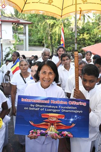 ภาพ No.278763:วันที่ 30 ตุลาคม 2568 กฐินสมทบวัดต่างประเทศ โดยคณะศิษยานุศิษย์ บูชาธรรม 81 ปี หลวงพ่อธัมมชโย ณ วัดศรีธรรมานันทะ บาลังโกด้า ประเทศศรีลังกา วัดสังฆราช อมรปุระนิกาย สมเด็จไมตรี มูรตี